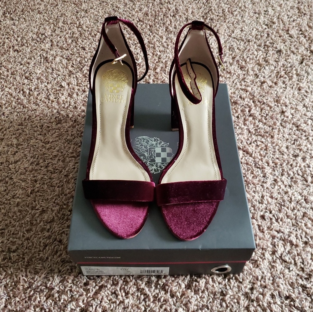 Vince camuto spiced berry